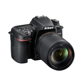 Nikon D7500 Kit AF-S DX 18-140mm f/3.5-5.6G ED VR